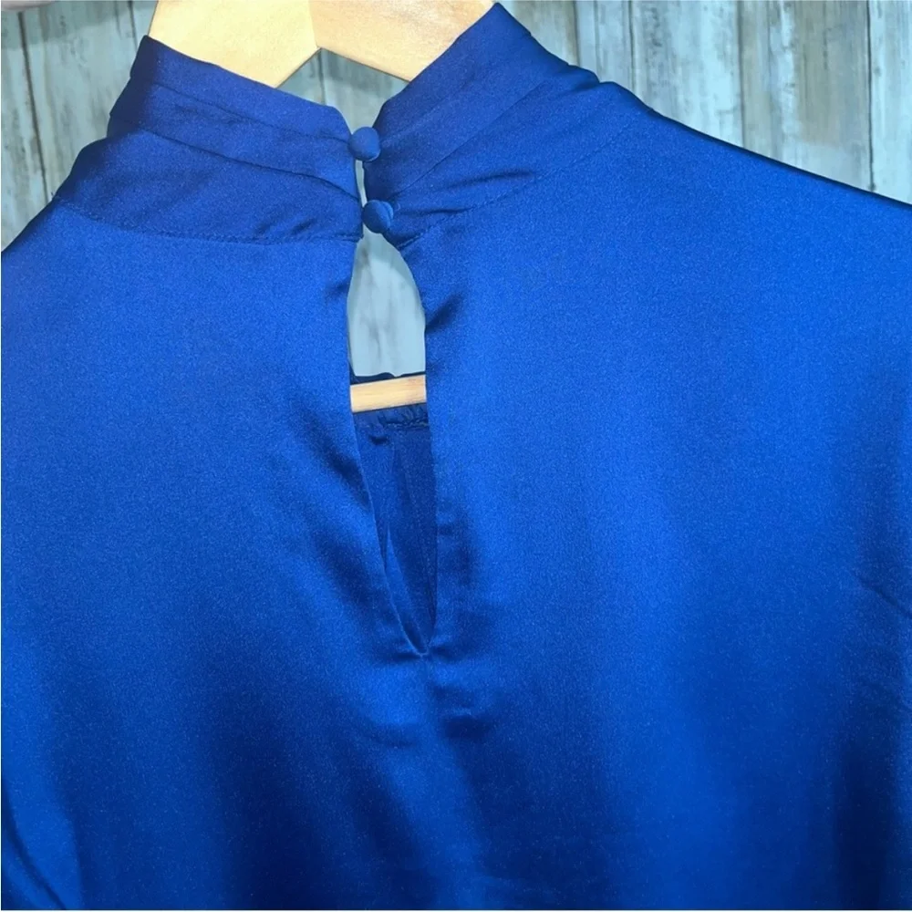 WHBM Chic Royal Blue Long Sleeve Twisted Neck Satin Blouse size 4 - Picture 13 of 15